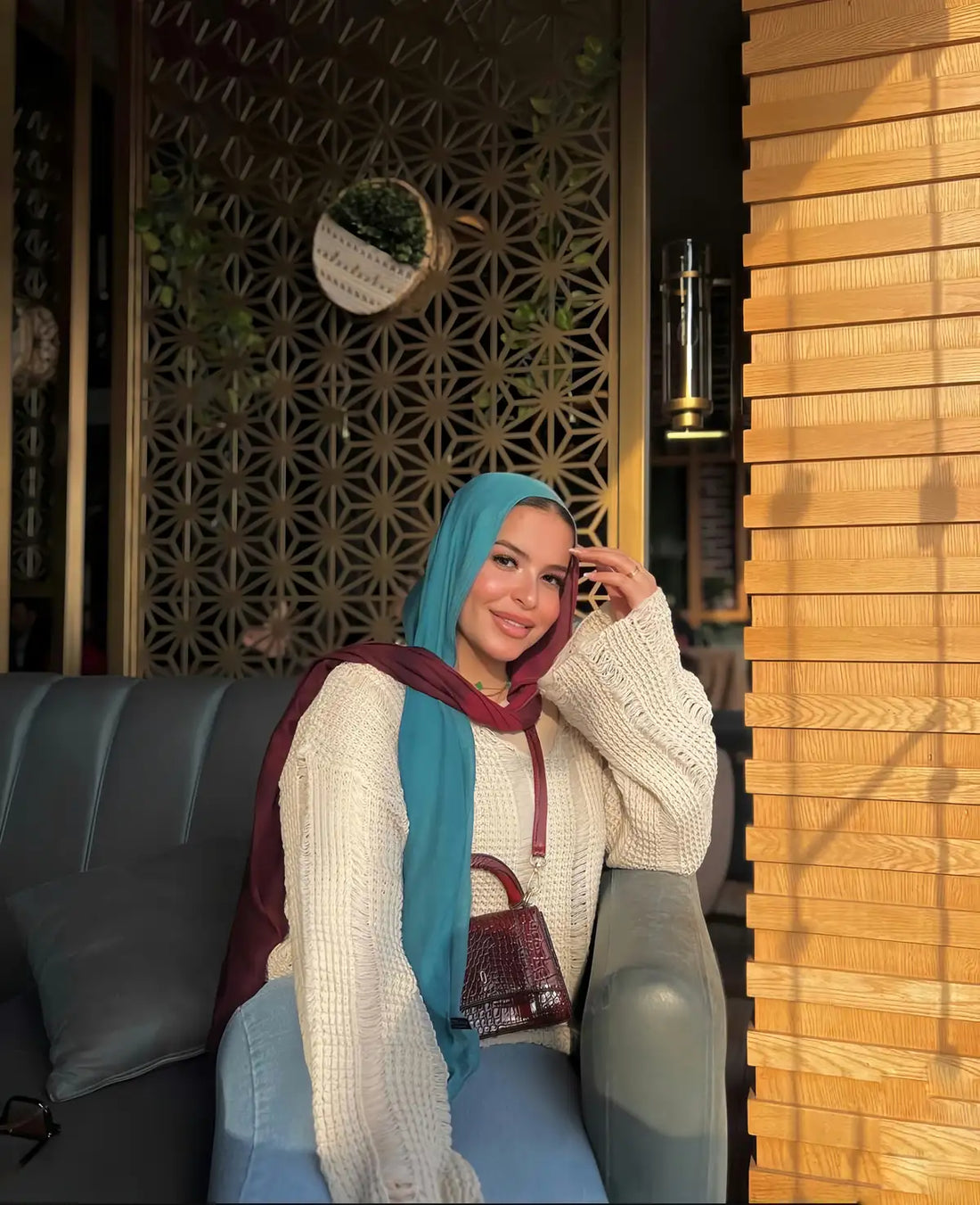 Degradee terqoise &burgandy