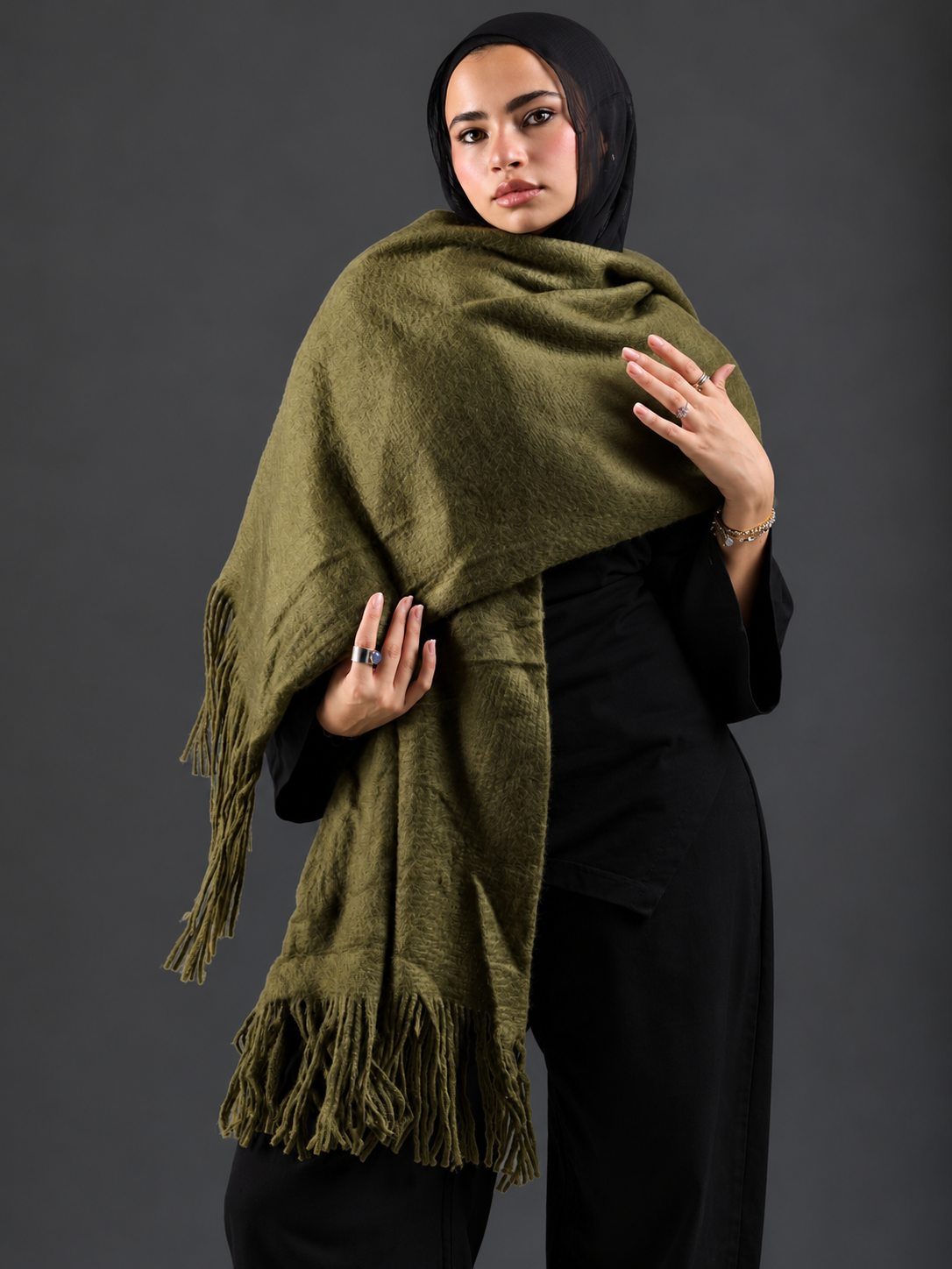 Winter Shawl - olive