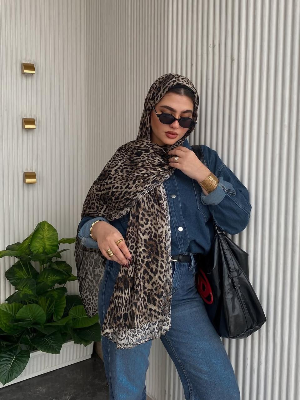 Beige leopard