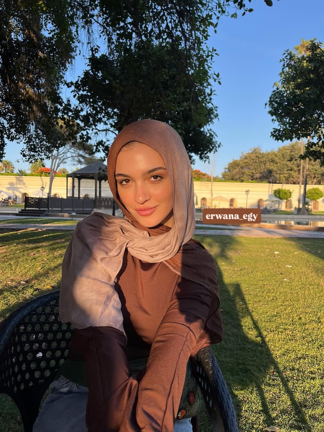 Degradee brown &amp; nude coffee