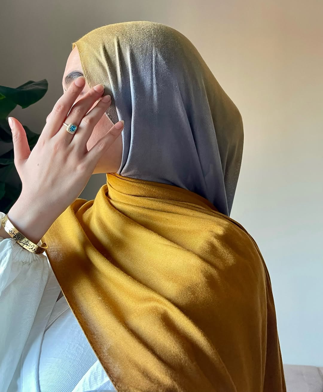 Degradee gray&yellow